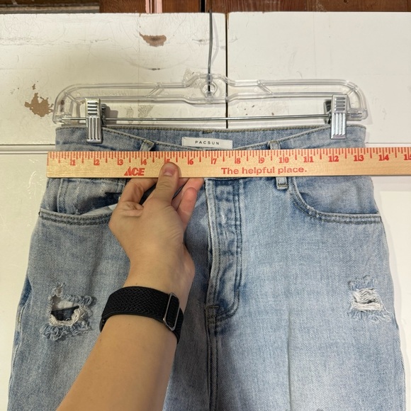 PacSun High Rise Straight Leg Jeans Distressed Light Wash Size 26 Denim - Picture 3 of 10